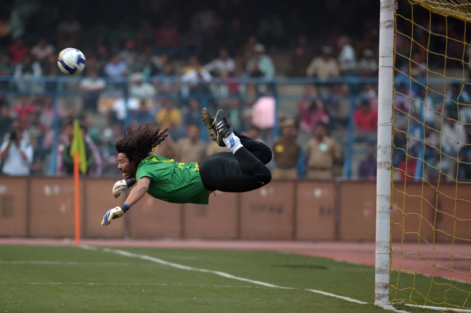 守門員 蠍子擺尾
Rene Higuita scorpion kick 2012