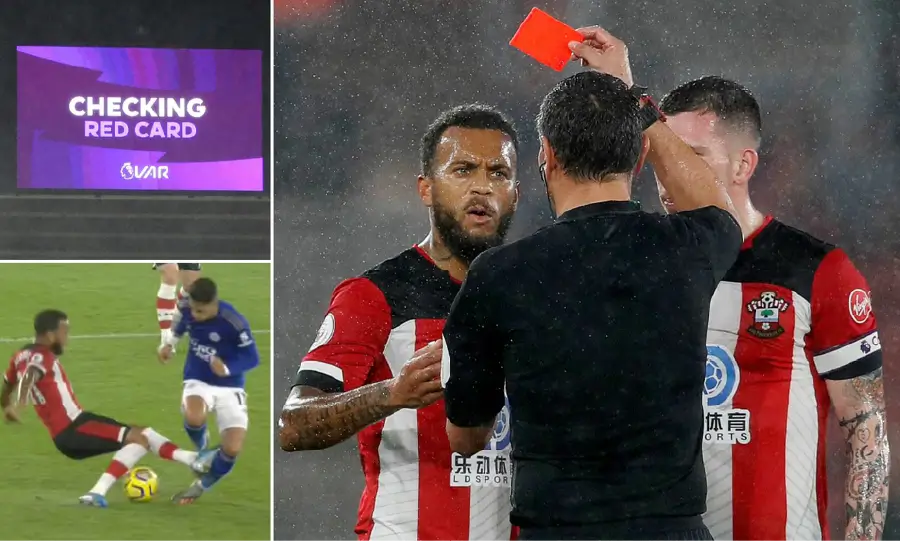 足球犯規 VAR紅牌