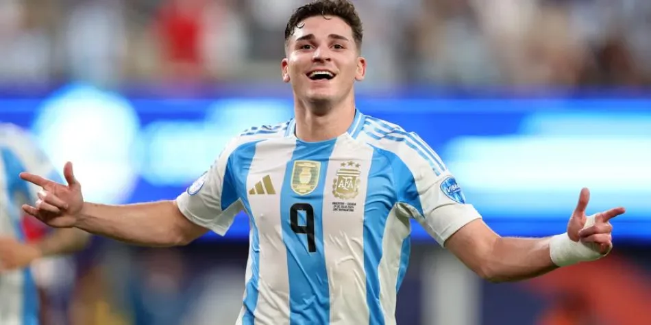 朱利安·阿爾瓦雷斯（Julián Álvarez）